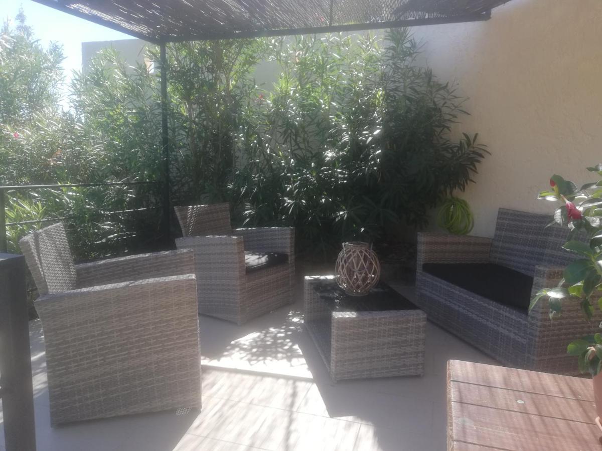 La Ribasse En Provence Apartment เวอแนลส์ ภายนอก รูปภาพ