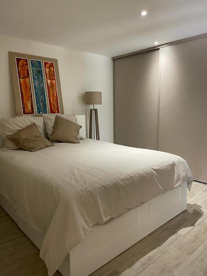 La Ribasse En Provence Apartment เวอแนลส์ ภายนอก รูปภาพ