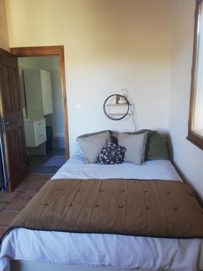 La Ribasse En Provence Apartment เวอแนลส์ ภายนอก รูปภาพ