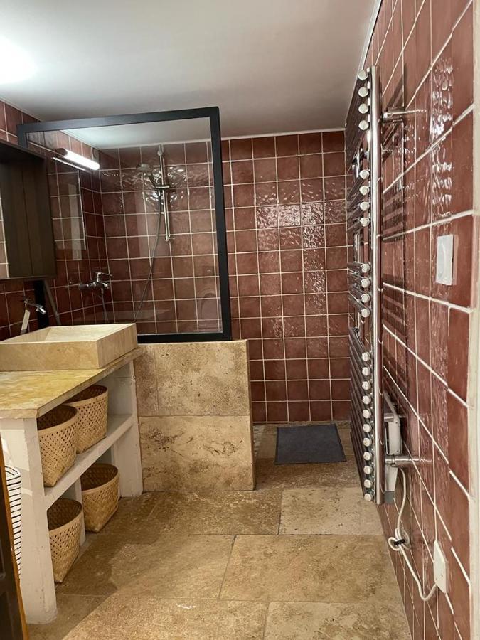 La Ribasse En Provence Apartment เวอแนลส์ ภายนอก รูปภาพ