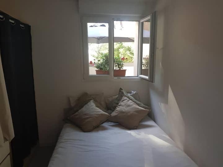 La Ribasse En Provence Apartment เวอแนลส์ ภายนอก รูปภาพ